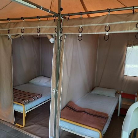 Camping Onlycamp Du Rouergue 鲁埃格自由城 外观 照片
