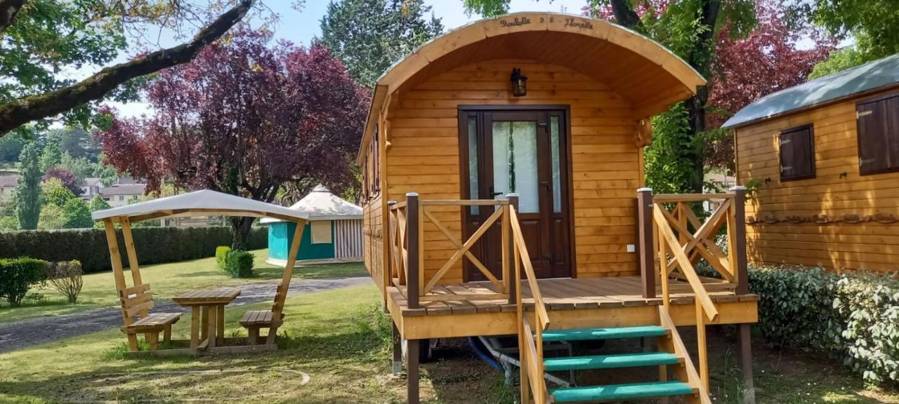 Camping Onlycamp Du Rouergue 鲁埃格自由城 外观 照片