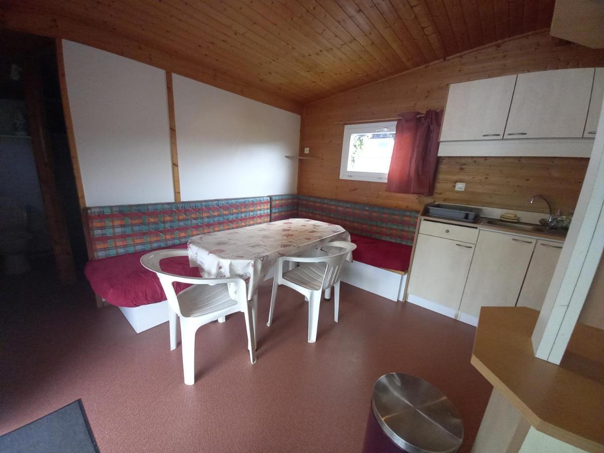 Camping Onlycamp Du Rouergue 鲁埃格自由城 外观 照片