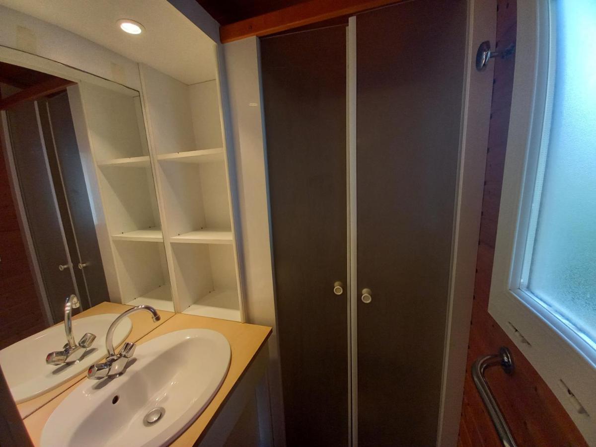 Camping Onlycamp Du Rouergue 鲁埃格自由城 外观 照片