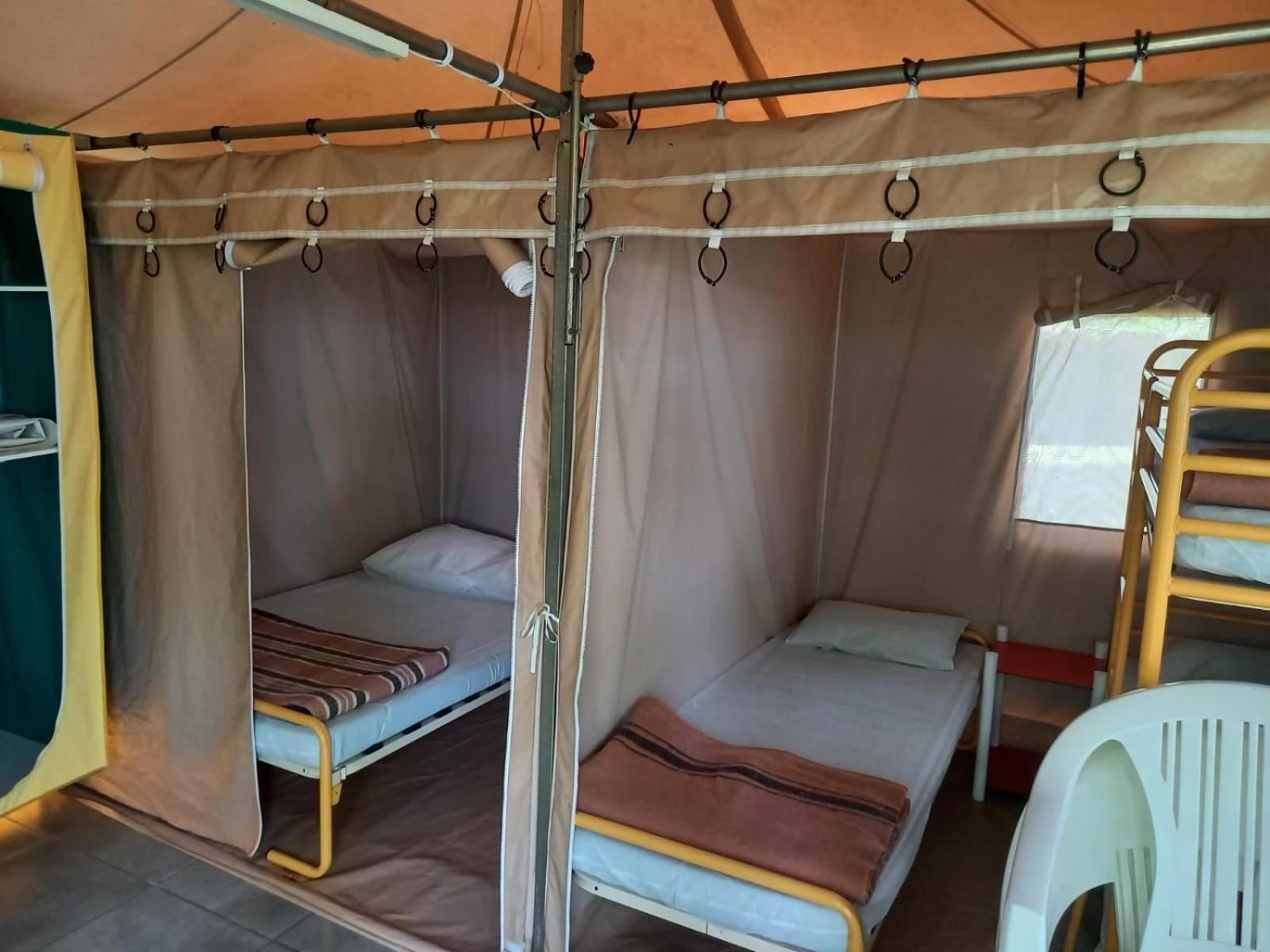 Camping Onlycamp Du Rouergue 鲁埃格自由城 外观 照片