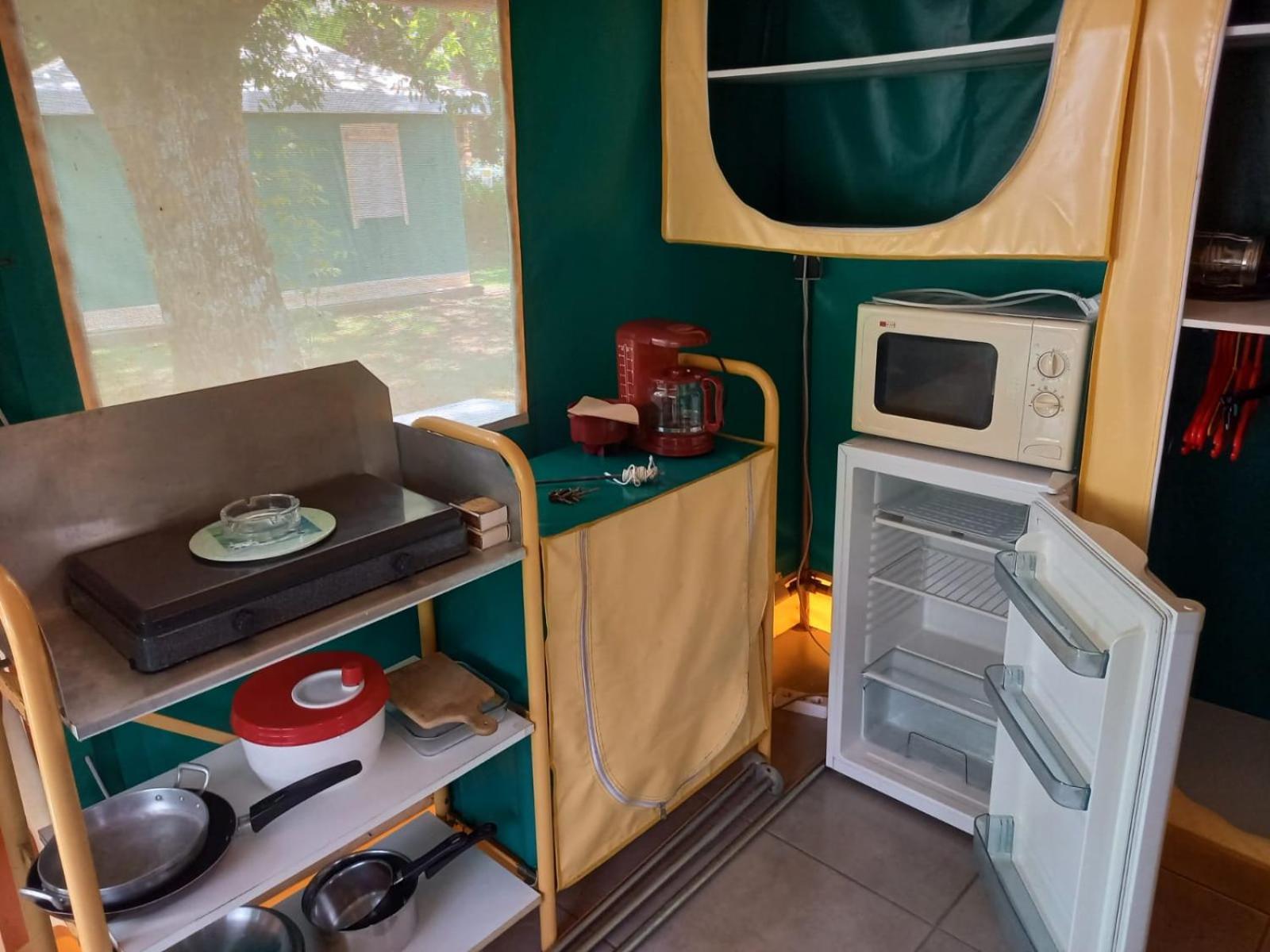 Camping Onlycamp Du Rouergue 鲁埃格自由城 外观 照片
