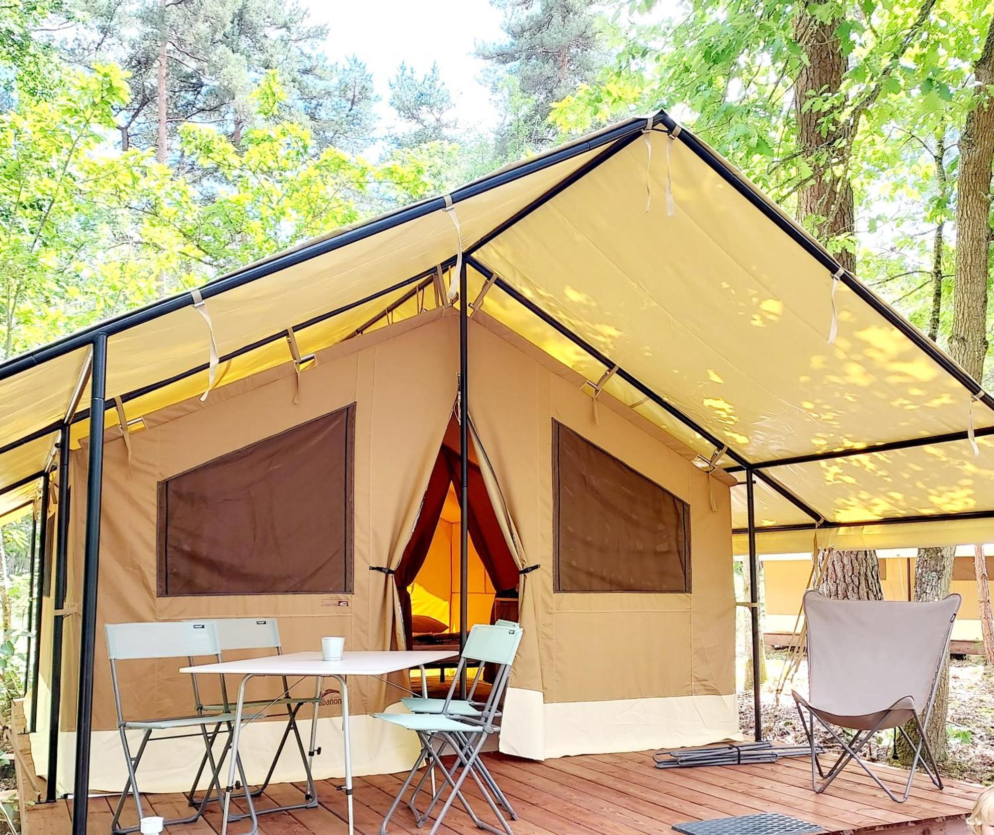 Camping Onlycamp Du Rouergue 鲁埃格自由城 外观 照片